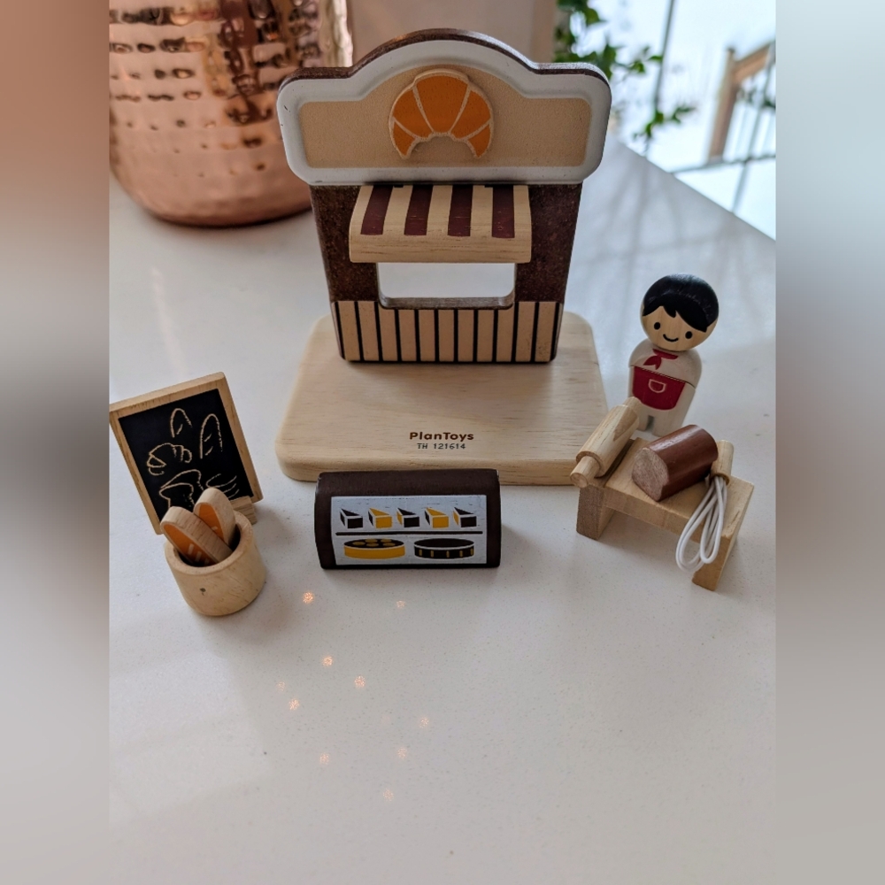 Plan Toys Bakery Wooden Bakery Playset - Brown and Cream